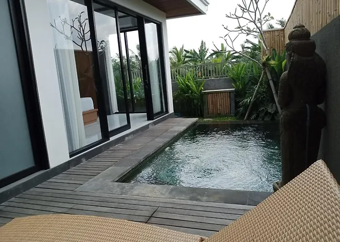 The Nugraha Villa
