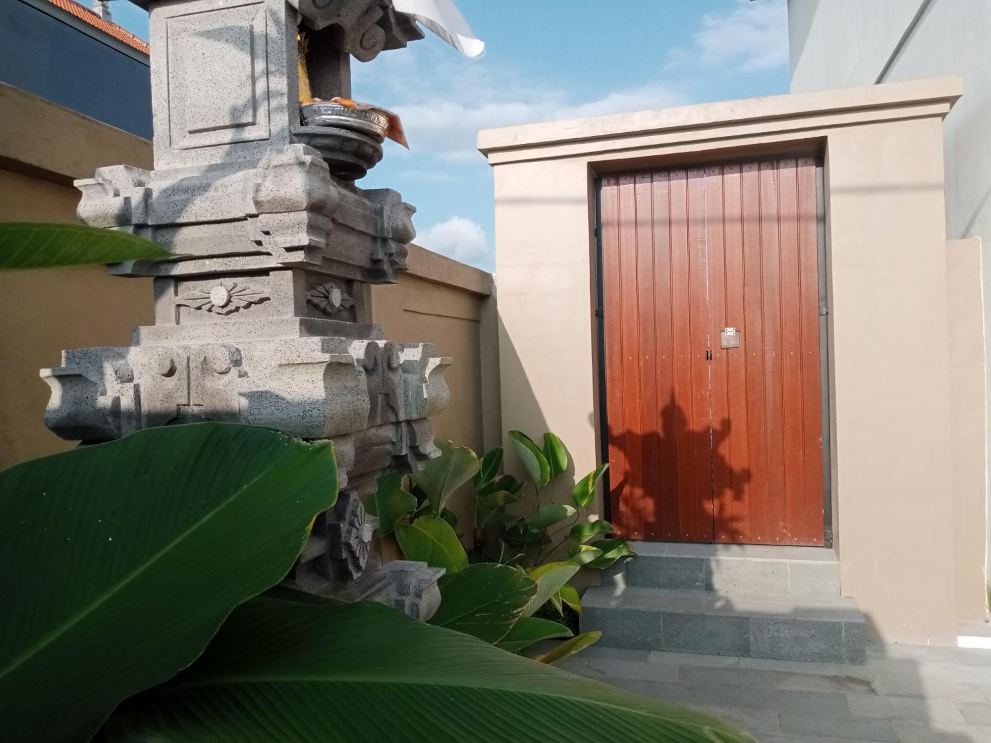The Nugraha Villa